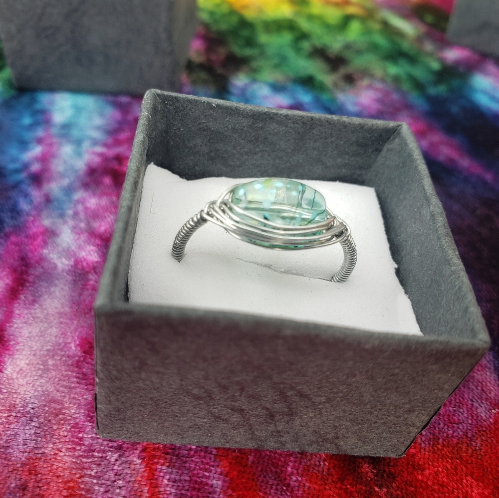Glass bead wire art ring
